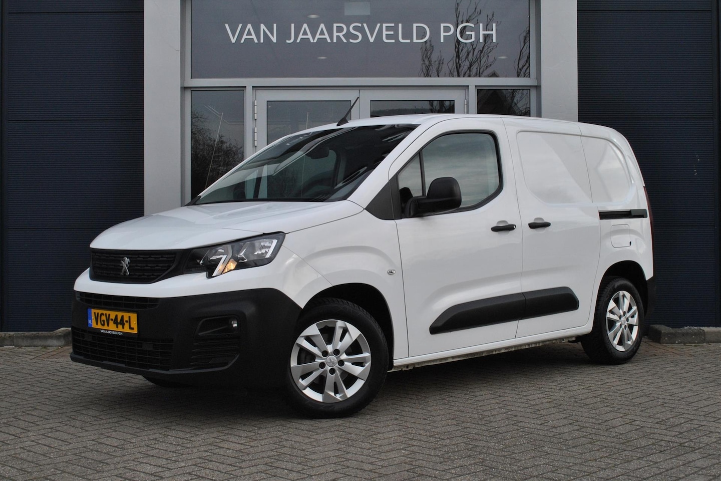 Peugeot Partner - 1.5 BlueHDi 100pk S&S 650kg Premium - AutoWereld.nl