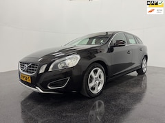 Volvo V60 - 1.6 T4 Summum / Leder Trekhaak