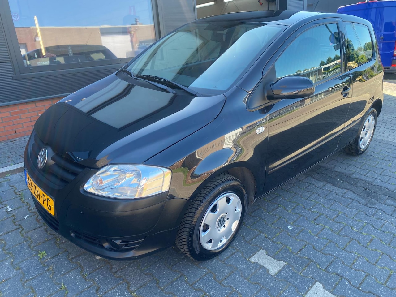 Volkswagen Fox - 1.2 Trendline ORGINELE KM EN MET EEN NIEUWE APK - AutoWereld.nl
