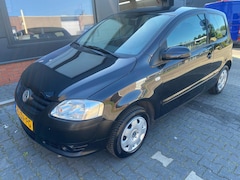 Volkswagen Fox - 1.2 Trendline ORGINELE KM EN MET EEN NIEUWE APK