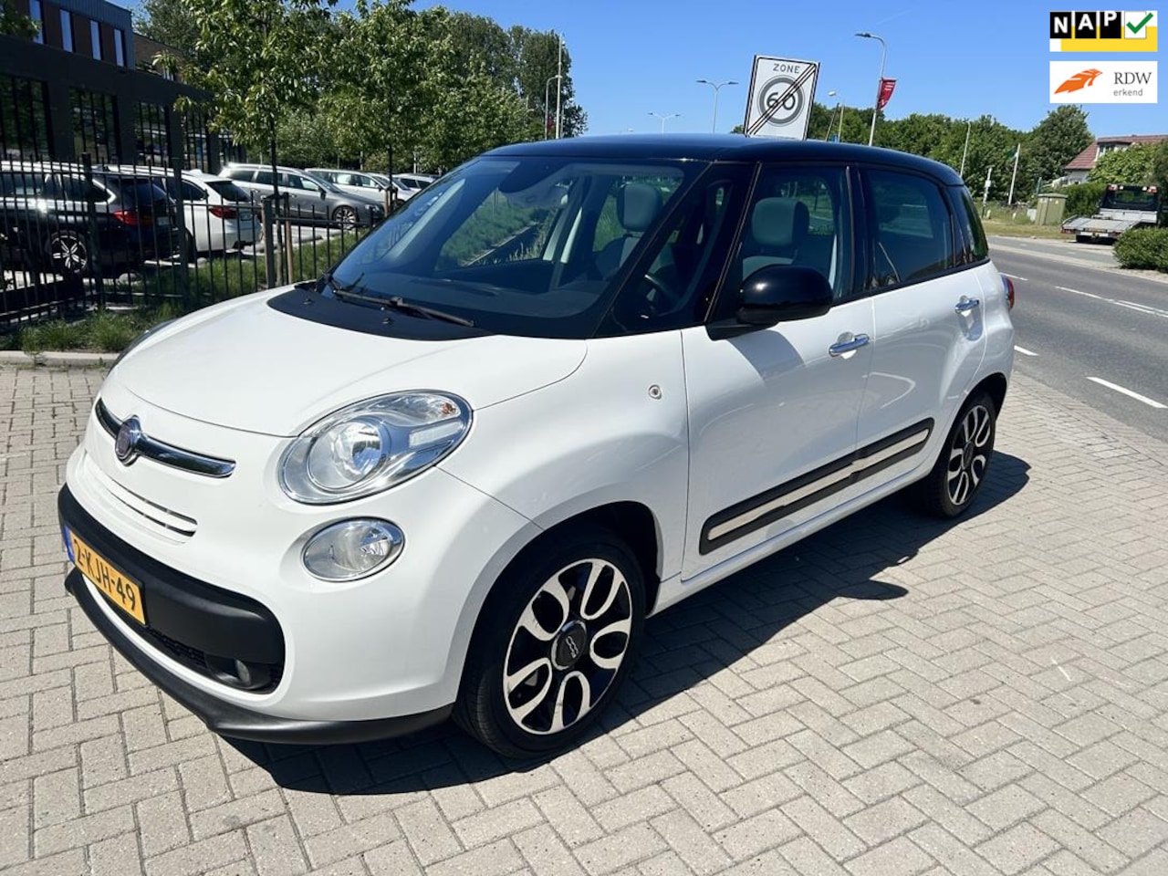 Fiat 500 L - 0.9 TwinAir Easy 2013! Panoramadak! CLIMA NAVI! NWE APK! - AutoWereld.nl