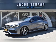 Mercedes-Benz A-klasse - 180 Business Solution AMG Automaat / Navigatie / Sportstoelen + verwarming / Camera / 18"