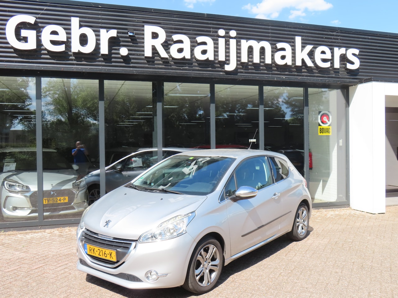 Peugeot 208 - 1.2 PureTech Allure*EXPORT/EX.BPM* - AutoWereld.nl