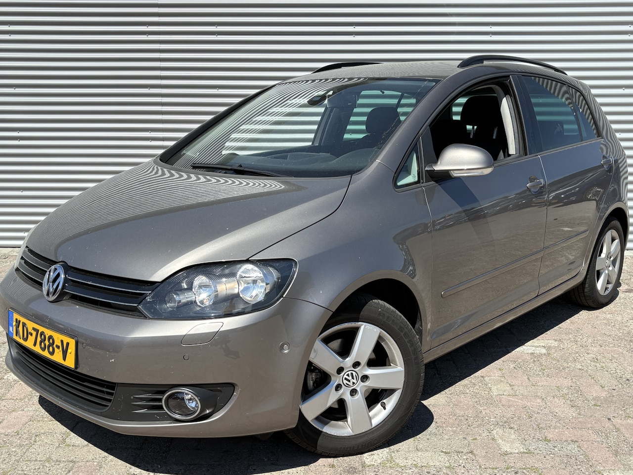 Volkswagen Golf Plus - 1.2 TSI Trendline | Nieuw Binnen | Lichtmetaal | Cruise | Trekhaak - AutoWereld.nl