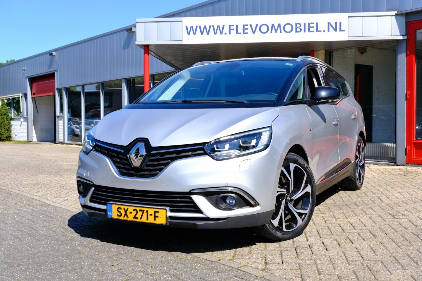 Renault Grand Scénic - 1.3 TCe 140pk Bose Navi|Cam|ParkAssist|Clima|LMV - AutoWereld.nl