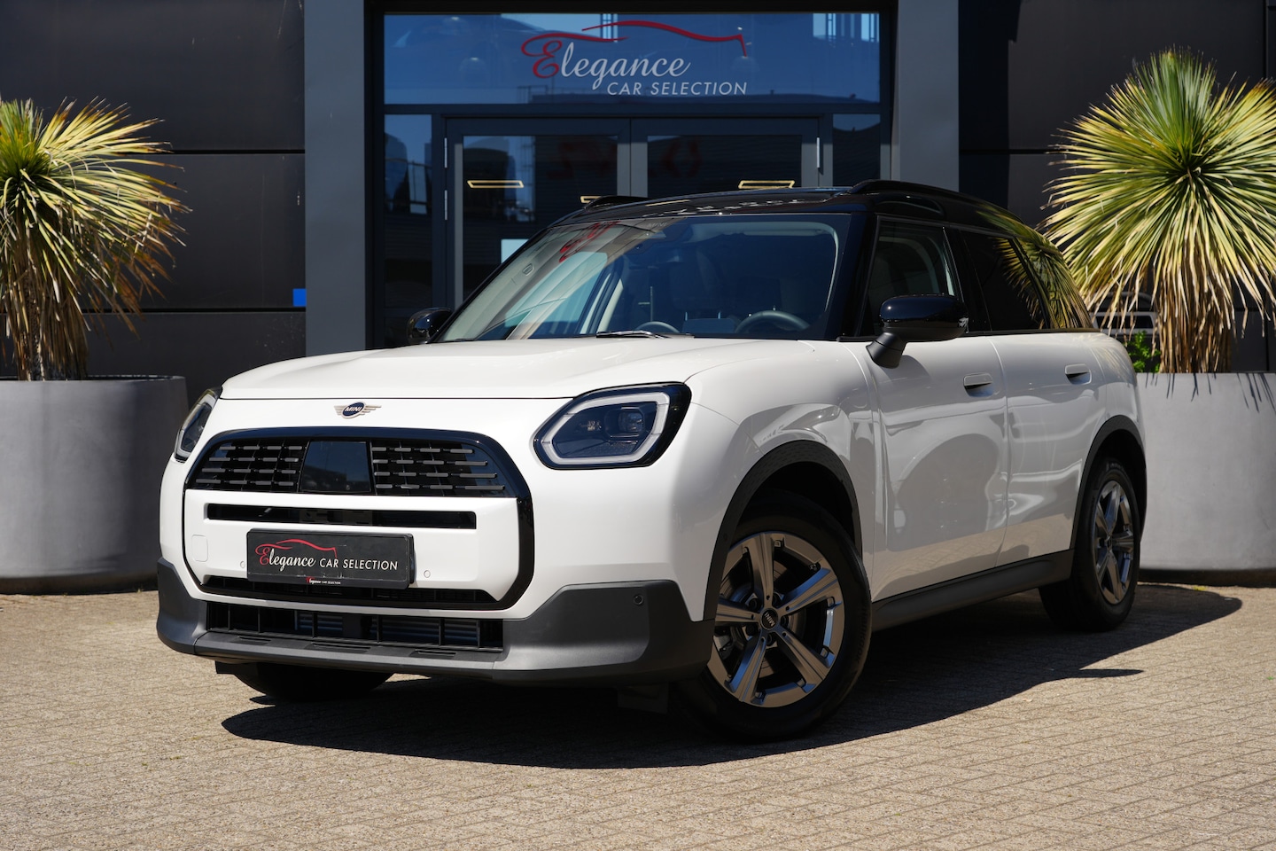 MINI Countryman - Mini 1.5 Cooper Classic 170pk Panoramadak/Stoelerwarming/Camera - AutoWereld.nl