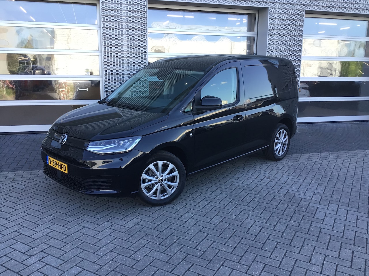 Volkswagen Caddy Cargo - 2.0 TDI 122PK DSG L1H1 Style - AutoWereld.nl
