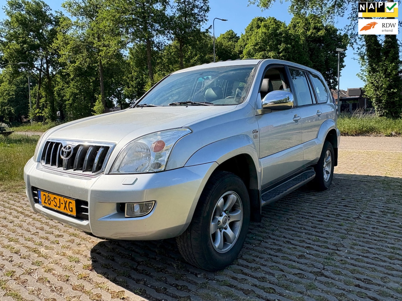 Toyota Land Cruiser - 3.0 D-4D Executive / automaat / 4x4 / 7 persoons / leder / schuifdak - AutoWereld.nl