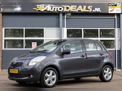 Toyota Yaris - 1.3 VVTi Idols Airco Nette Auto Lage kilomerstand