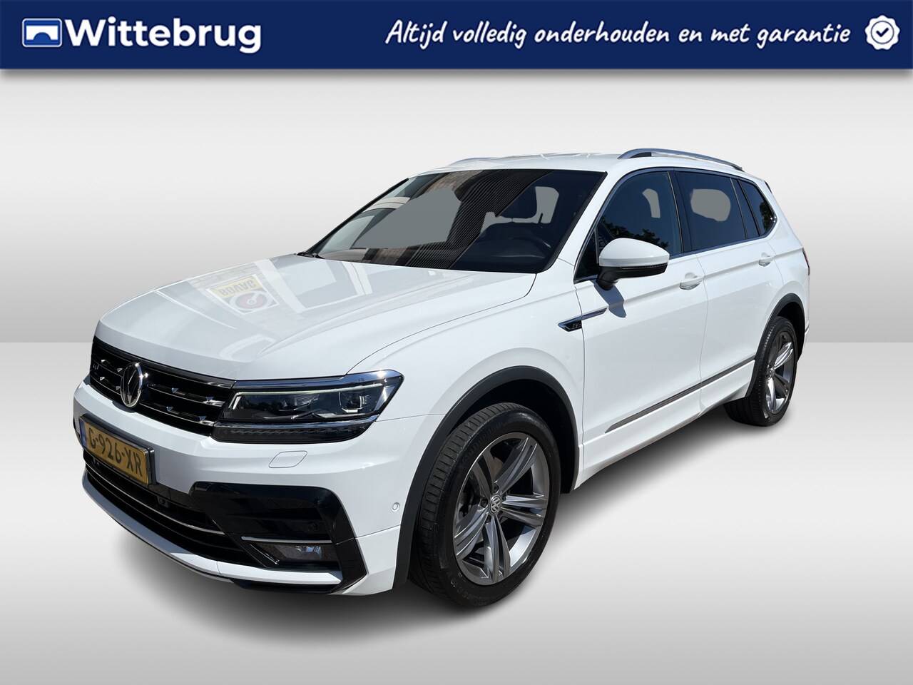 Volkswagen Tiguan Allspace - 1.5 TSI 2x R-Line 7p. / AUTOMAAT/ CAMERA/ PARK. SENSOREN/ TREKHAAK/ LEDER/ VIRTUAL COCKPIT - AutoWereld.nl