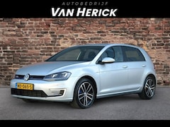 Volkswagen Golf - 1.4 TSI GTE | Carplay | Trekhaak | Nette staat