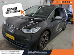 Volkswagen ID.3 - First Plus 58 kWh LED 18"Lichtmetalen Velgen Navigatie Camera Adaptive Cruise Control Clim