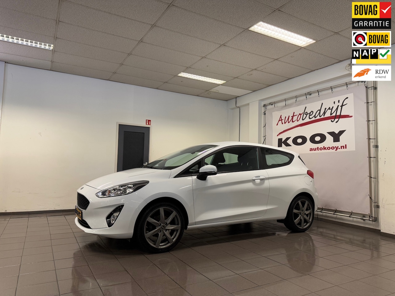 Ford Fiesta - 1.1 * Airco / Cruise control / LM Velgen / Parkeersensoren * - AutoWereld.nl