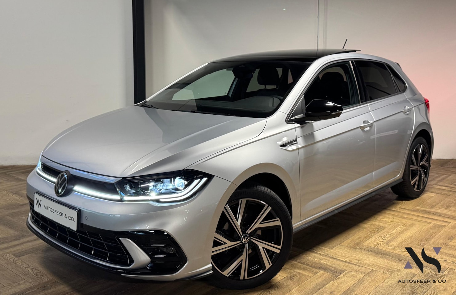 Volkswagen Polo - 1.0 TSI R-Line KEYLESS PANO VOL' - AutoWereld.nl
