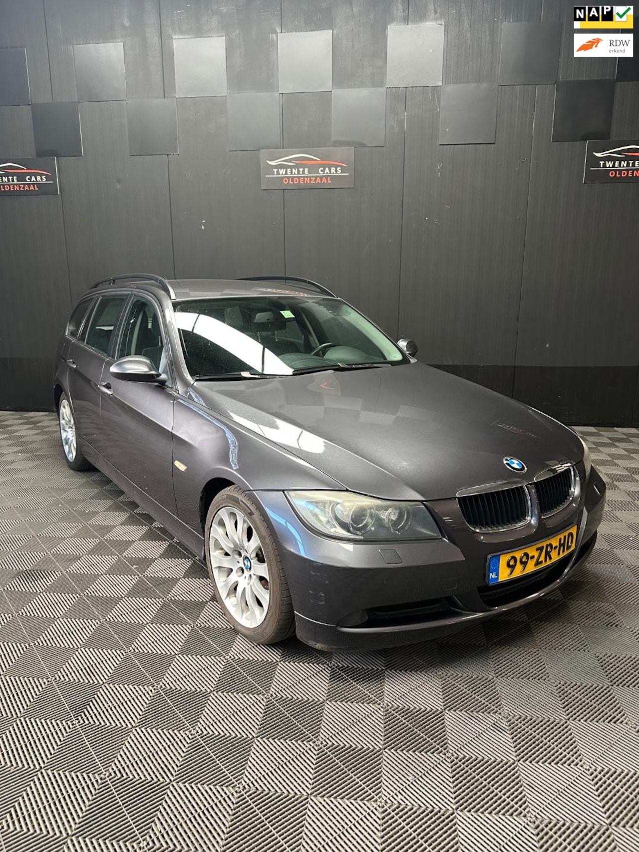 BMW 3-serie Touring - 318d Business Line | Navi | Xenon | Clima | PDC | - AutoWereld.nl