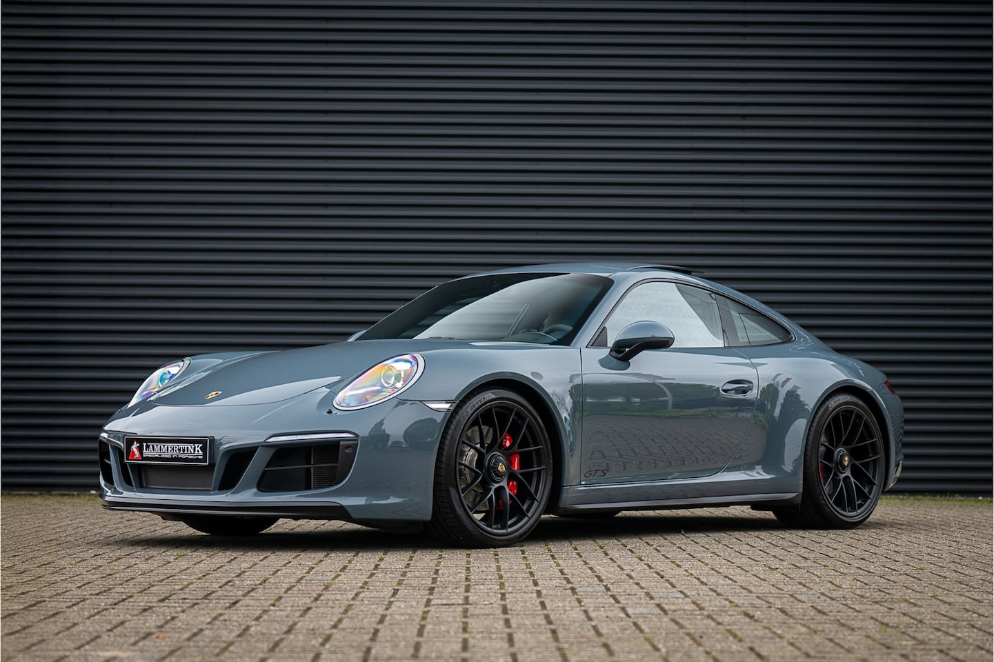 Porsche 911 - 991.2 3.0 Carrera GTS Carbon pack l Schuif-/kanteldak l Sportseats - AutoWereld.nl