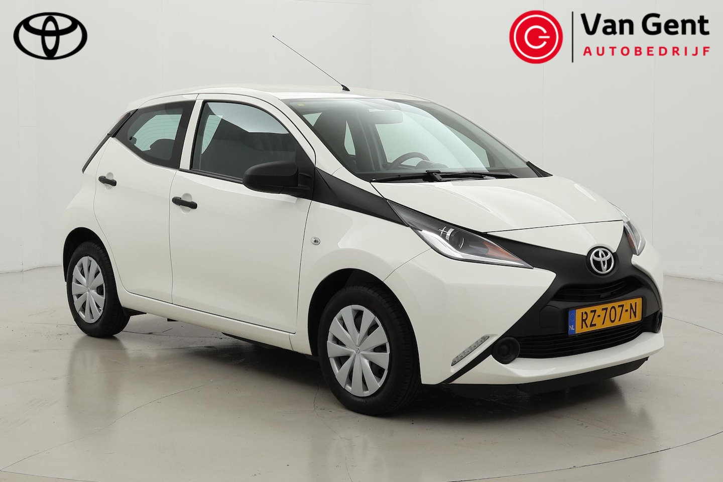 Toyota Aygo - 1.0 VVT-i x-fun | Airco | Bluetooth - AutoWereld.nl