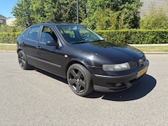 Seat Leon - 1.6-16V Signo Schuifdak|Leer|Elecstoelen|Climate|Cruise