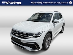 Volkswagen Tiguan - 1.4 TSI eHybrid R-Line / AUTOMAAT/ TREKHAAK/ 245PK/ 2X R-LINE/ 19" LMV/ 3-ZONE CLIMA/ MATR
