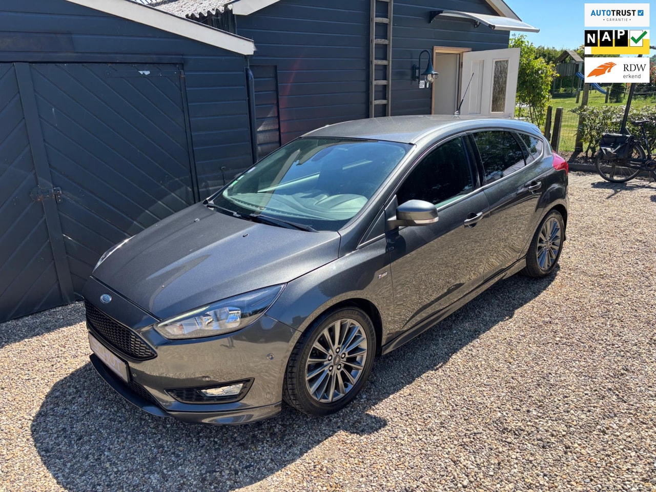 Ford Focus - 125PK ST-Line CLIMA | CRUISE CONTROL | STOELVERWARMING | CAMERA | APP | NAVI - AutoWereld.nl