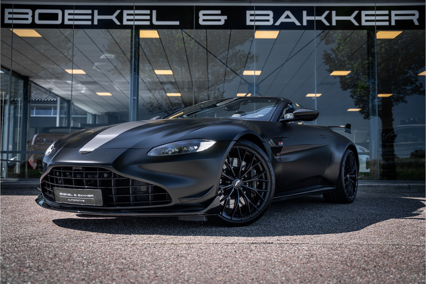 Aston Martin V8 Vantage Roadster - 4.0 F1 Edition - Carbon - - AutoWereld.nl