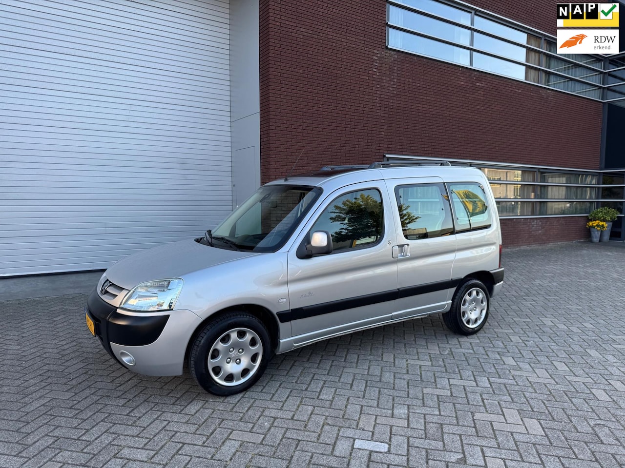 Peugeot Partner MPV - 1.6-16V Zenith 2 Airco Cruise Pano Nap - AutoWereld.nl