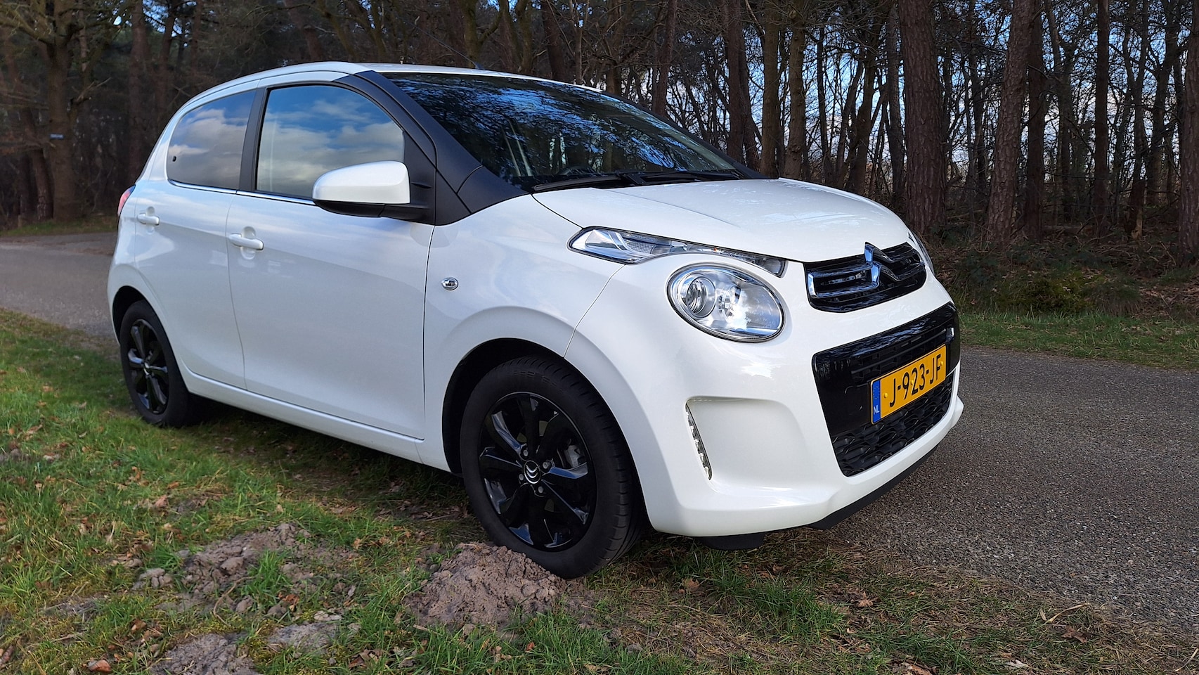 Citroën C1 - 1.0 VTi Shine - AutoWereld.nl