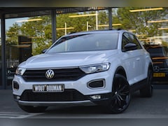 Volkswagen T-Roc - 1.5 TSI Sport DSG Led Panorama Virtual Acc Camera Keyless Afn.trekh Pdc
