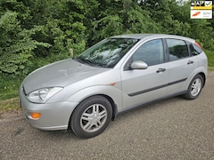 Ford Focus - 1.6-16V Trend AUTOMAAT