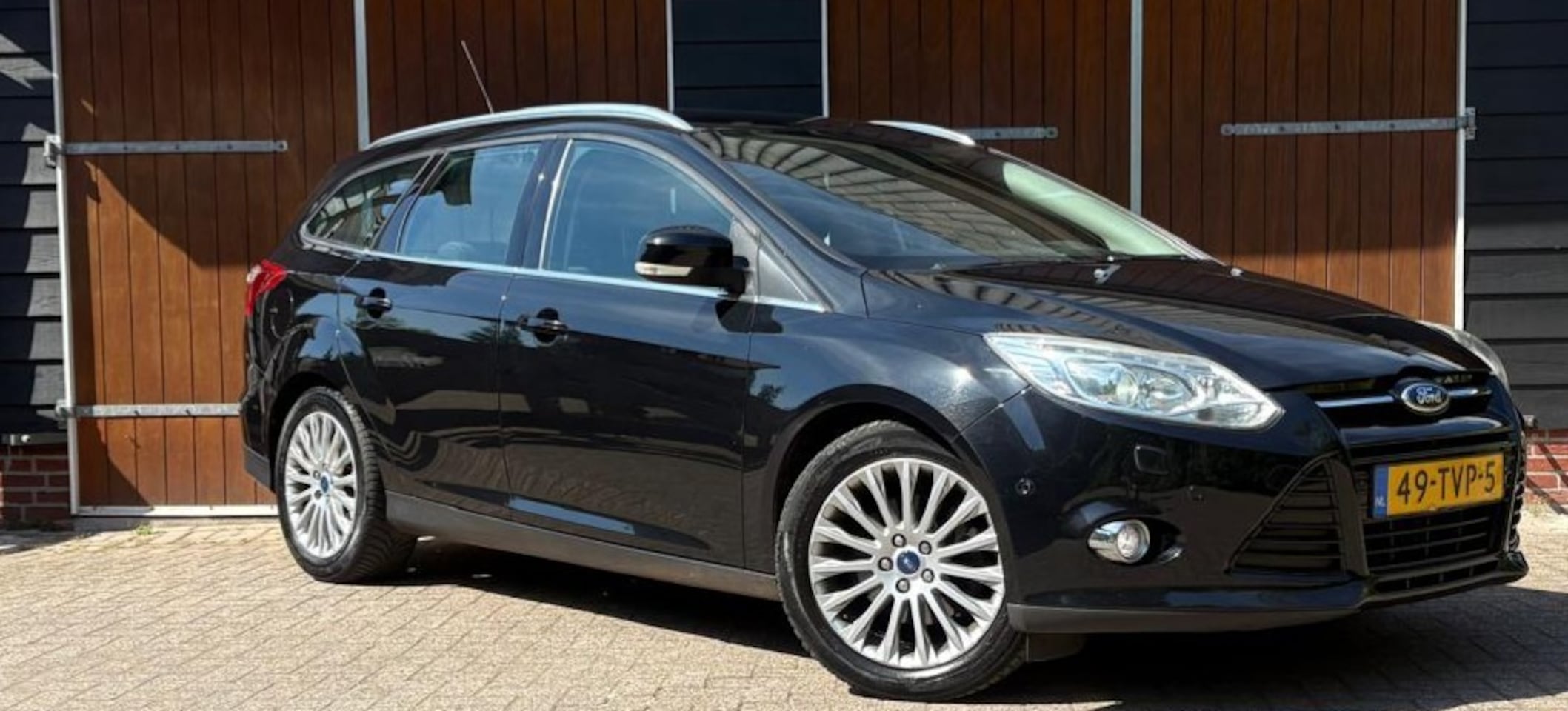 Ford Focus Wagon - 1.6 EcoB. Lease Ti, Nieuwe APK, Bluetooth, NAP, Cruise controle - AutoWereld.nl
