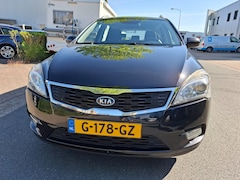 Kia Cee'd Sporty Wagon - 1.4 CVVT X-tra AIRCO/NIEUWE APK