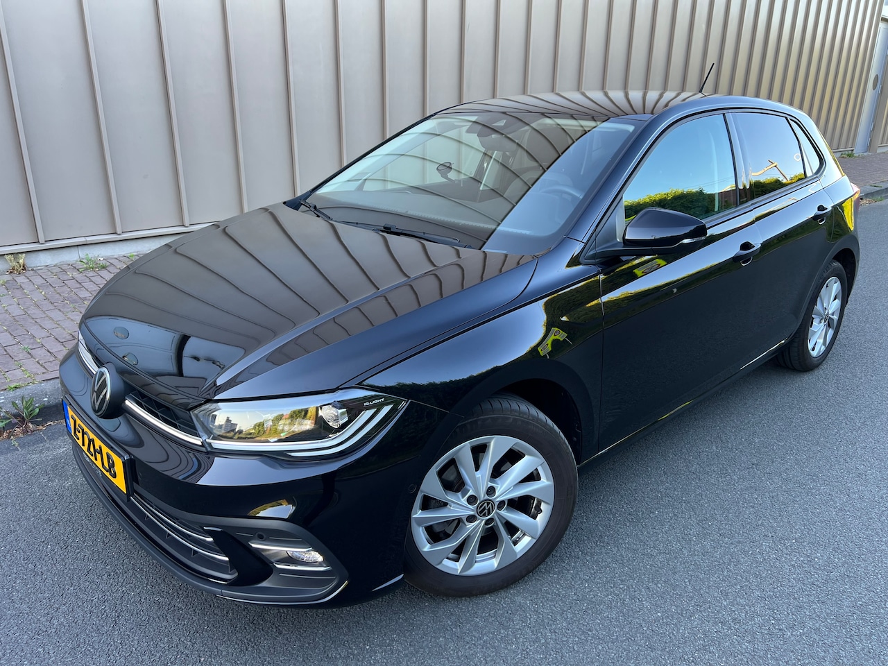 Volkswagen Polo - 1.0 TSI Style 110PK*DSG*AUT*IQDriveMatrix*NavigatieApp Connect*StoelVerwarming. - AutoWereld.nl