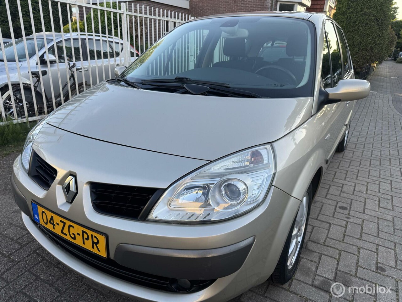 Renault Scénic - 1.6-16V Business Line 1.6-16V Business Line - AutoWereld.nl