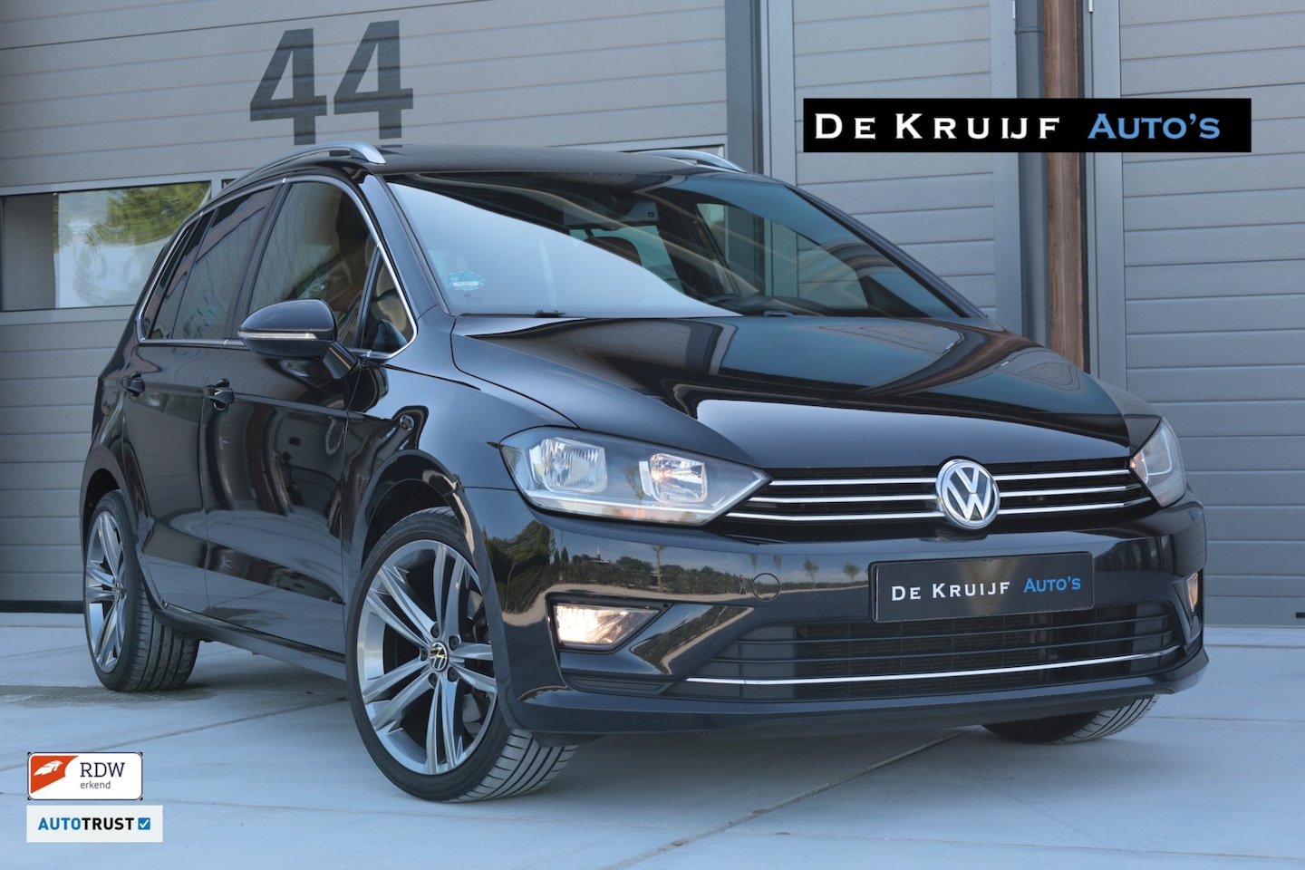 Volkswagen Golf Sportsvan - 1.4 TSI Business Edition 1.4 TSI Business Edition - AutoWereld.nl