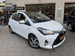 Toyota Yaris - 1.5 Hybrid Dynamic leer camera navigatie