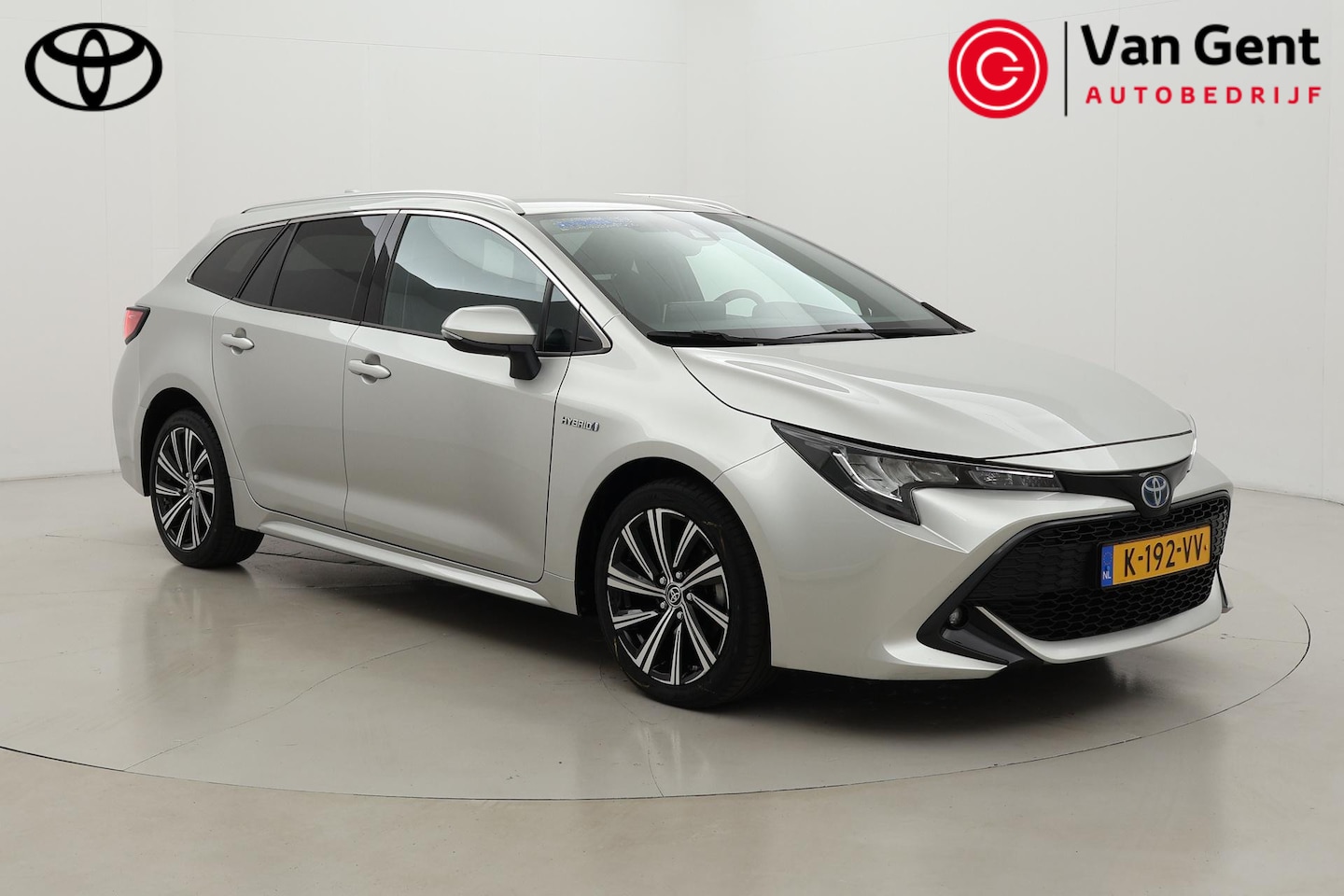 Toyota Corolla Touring Sports - 1.8 Hybrid Dynamic | Apple Carplay/Android Auto | Stoelverwarming | Adaptive Cruise | Keyl - AutoWereld.nl