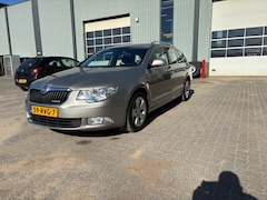 Skoda Superb Combi - 1.6 TDI Greenline Comfort Business Line