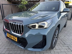 BMW X1 - SDrive18i M-Sport (AUTOMAAT|Trekhaak|Digital Display)