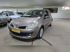 Renault Clio - 1.6-16V Dynamique