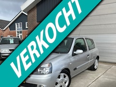 Renault Clio - 1.4-16V Authentique Comfort NIEUWE APK / LAGE KM STAND / AIRCO / 2 SLEUTELS