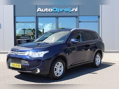 Mitsubishi Outlander - 2.0 Business Edition 7 personen AUTOMAAT NAVI Camera, trekhaak,