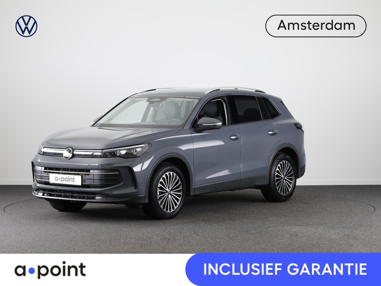 Volkswagen Tiguan - 1.5 eTSI Life Edition 150PK | Automaat ( DSG ) | Navigatie | Camera | Stoelverwarming - AutoWereld.nl