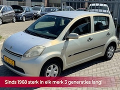 Daihatsu Sirion 2 - 1.0-12V Trend 5 deurs NL AUTO NAP Elek pakket l Centraal l Stuurbekrachtiging l Inruil koo