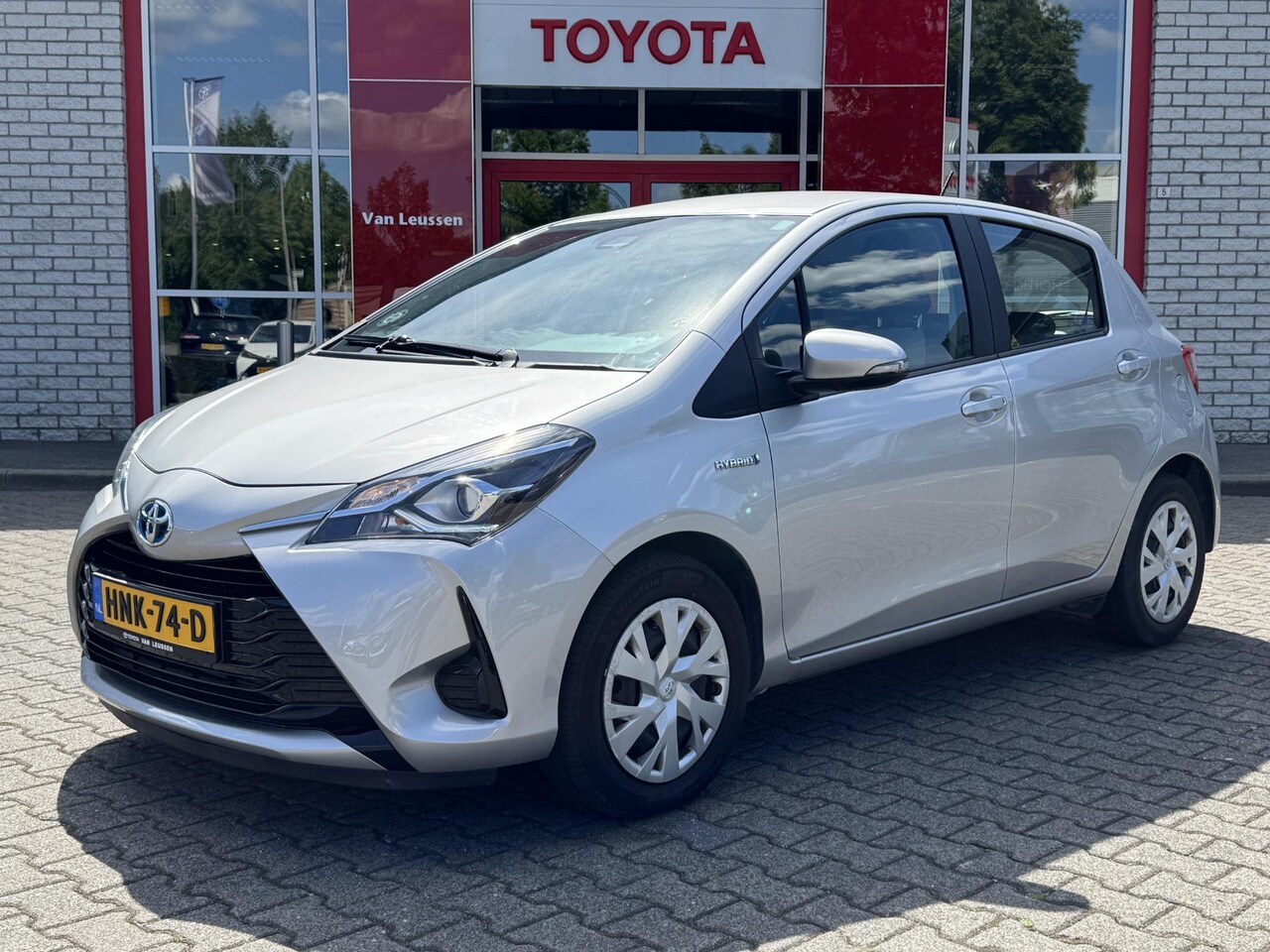Toyota Yaris - 1.5 Hybrid Active STOELVERW. PARKEERCAMERA CLIMA EL-RAMEN BLUETOOTH - AutoWereld.nl