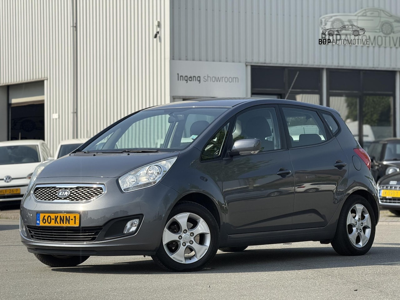Kia Venga - 1.4 CVVT X-ecutive LAGE KM STAND/AIRCO/TREKHAAK/CRUISE CONTROLE/PARKEERSENSOREN - AutoWereld.nl