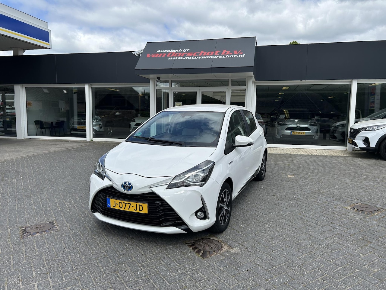 Toyota Yaris - 1.5 Hybrid Design Sport Trekhaak !!!! - AutoWereld.nl