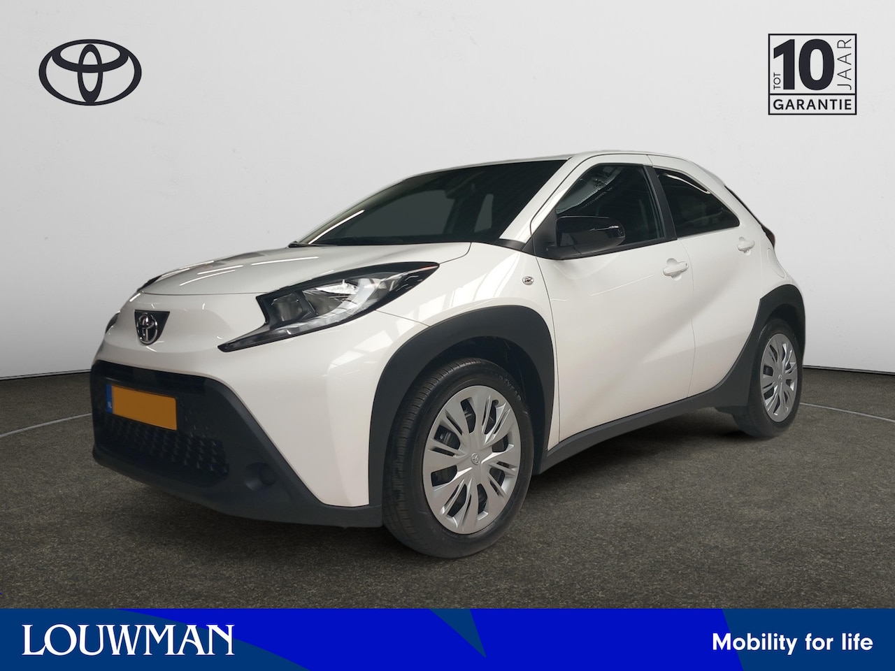 Toyota Aygo X - 1.0 VVT-i MT Play Limited | Airco | DAB | Stoelverwarming | Achteruitrijcamera | Bluetooth - AutoWereld.nl