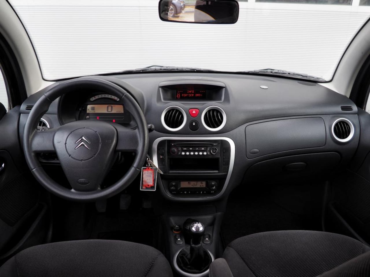 Citroën C3 - 1.4 Ligne Ambiance CLIMA CRUISE TREKHAAK PARKEER S.