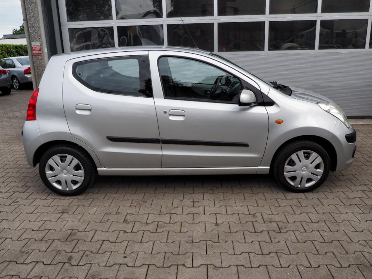 Nissan Pixo - 1.0 Look AIRCO ELEK. PAKKET NL AUTO LAGE KM!
