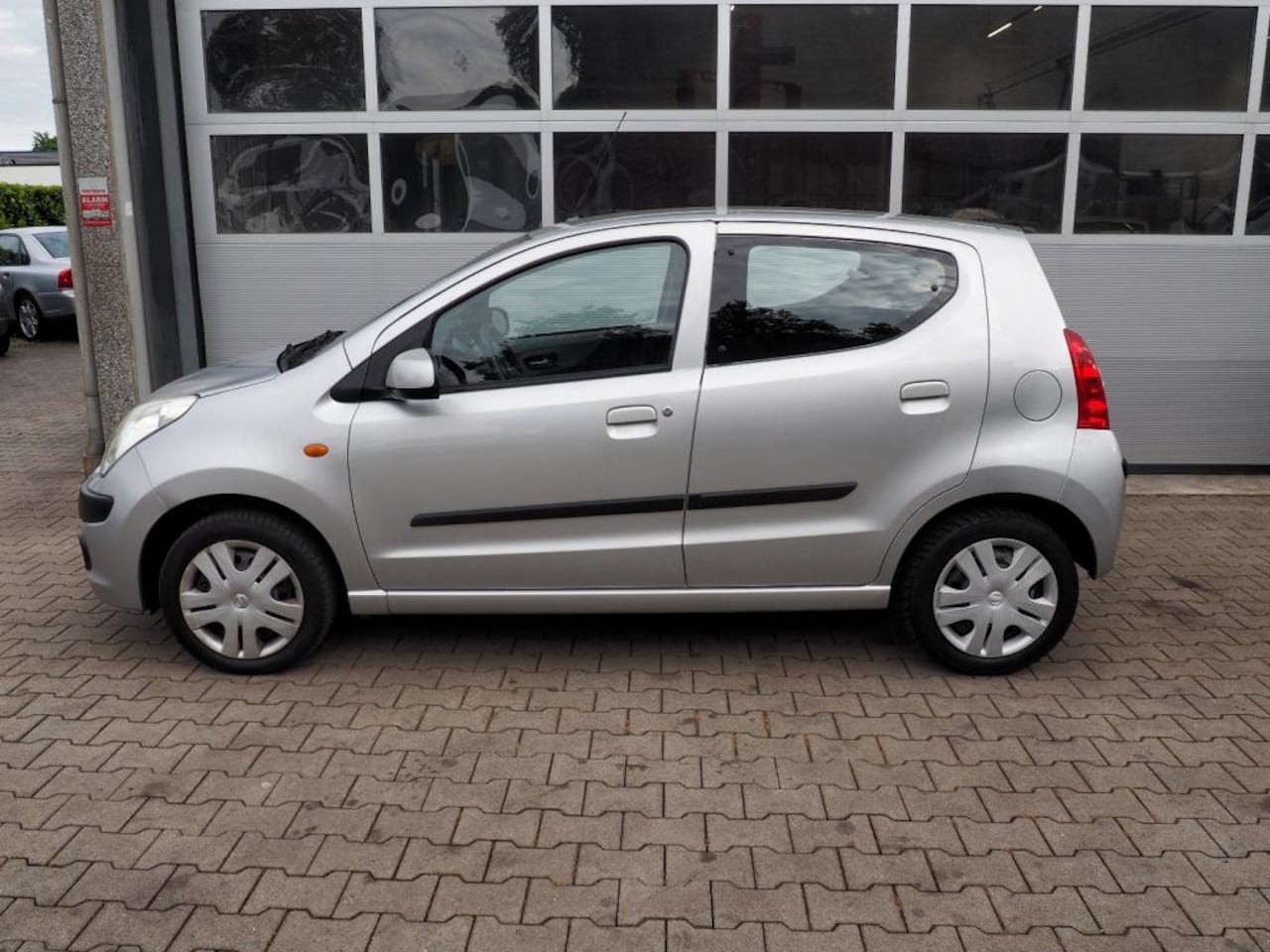 Nissan Pixo - 1.0 Look AIRCO ELEK. PAKKET NL AUTO LAGE KM!